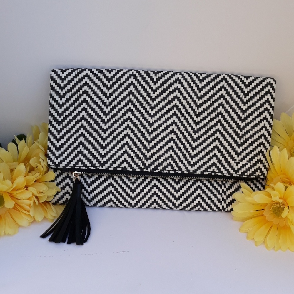 Black/White Clutch with tassel